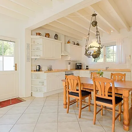 Binnendieck - #118656 بيت للعطل *